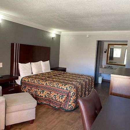 Budget Inn And Suites Crowley Bagian luar foto
